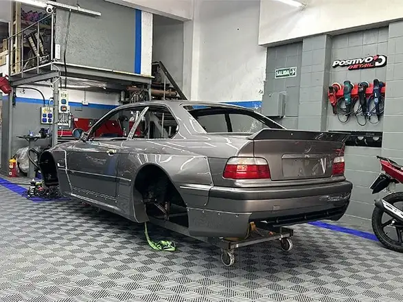 BMW M3 E36 en proceso en el taller de ADM TEAM — foto 10